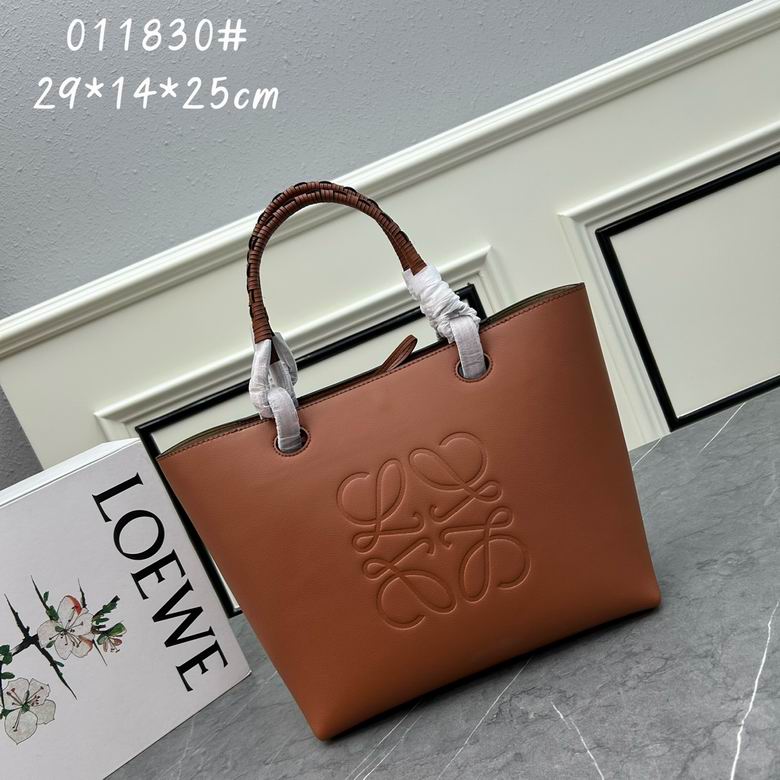 Loewe S011830 29x14x25cm ww (1)