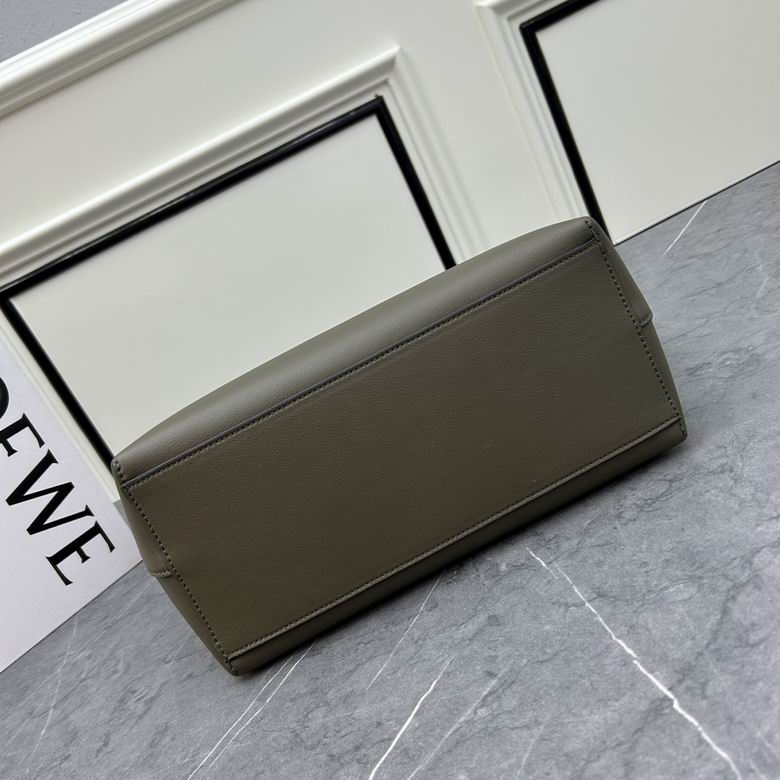 Loewe S011830 29x14x25cm ww (15)