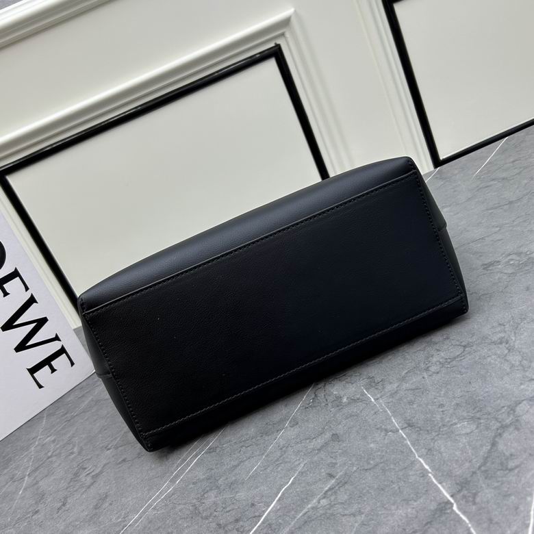 Loewe S011830 29x14x25cm ww (24)