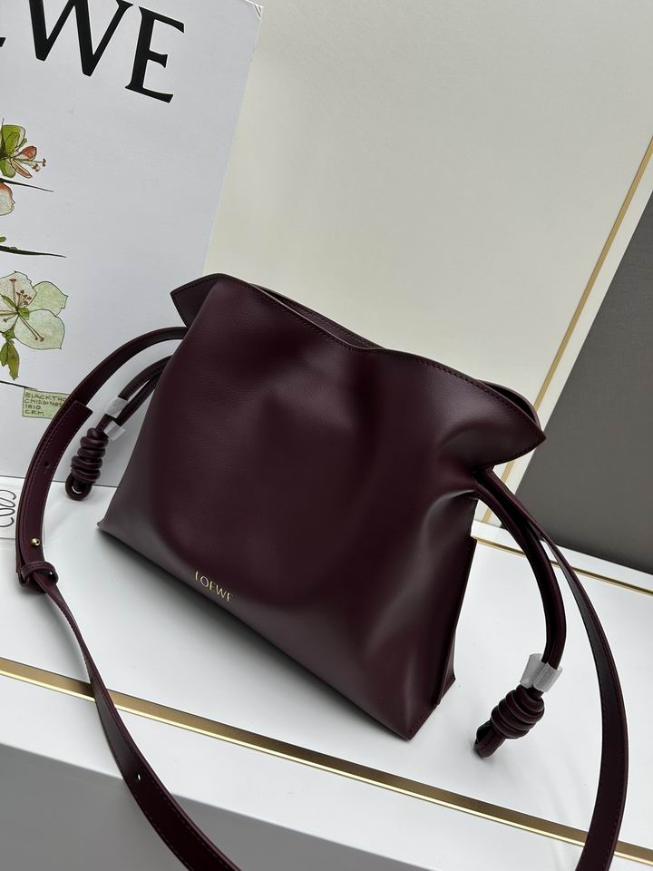 Loewe S062 30x24.5x10.5cm jj_5