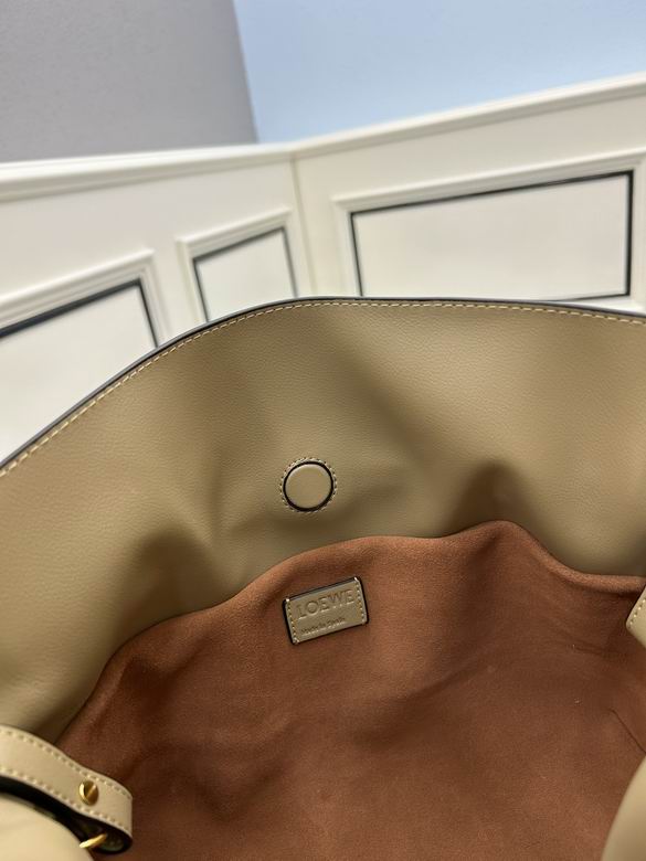 Loewe S062 30x24.5x10.5cm ww (16)