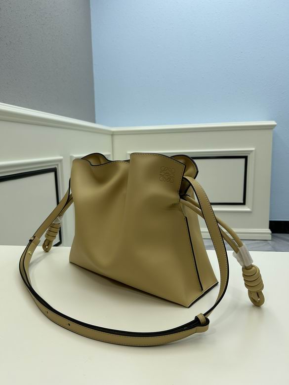 Loewe S062 30x24.5x10.5cm ww (2)