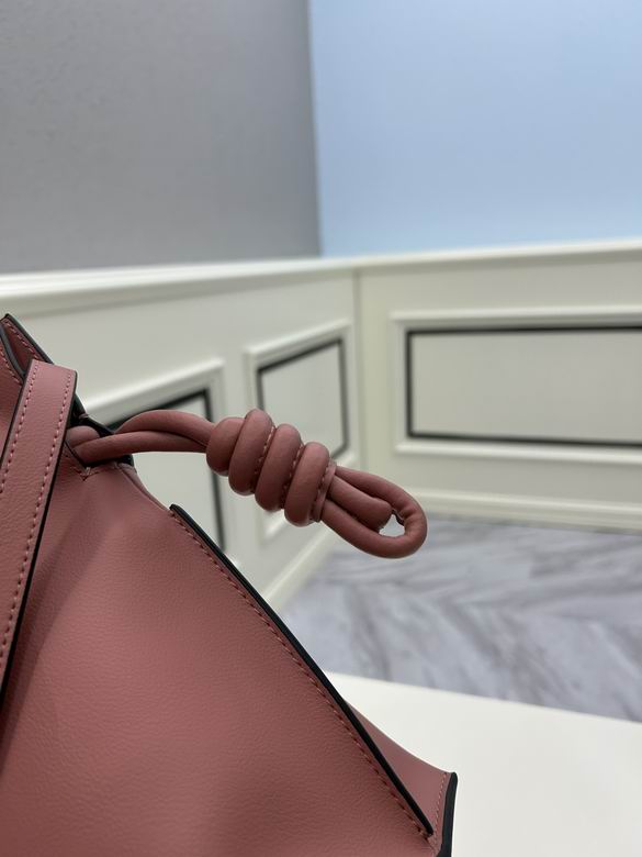 Loewe S062 30x24.5x10.5cm ww (26)