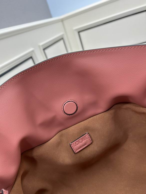 Loewe S062 30x24.5x10.5cm ww (32)