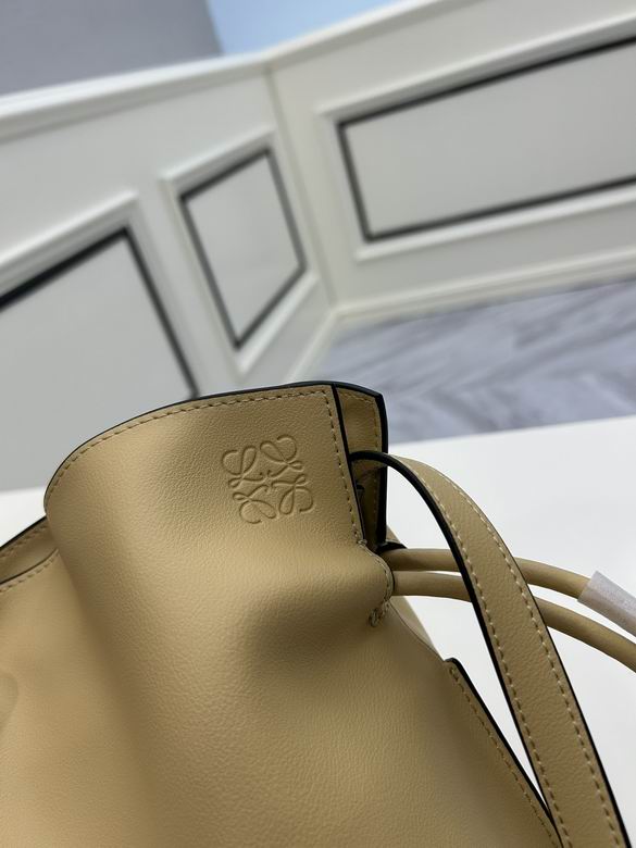 Loewe S062 30x24.5x10.5cm ww (4)