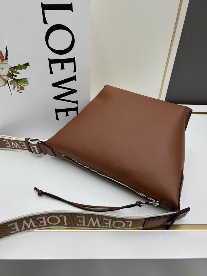 Loewe S230731 29.5x10.5x22cm jj1_4