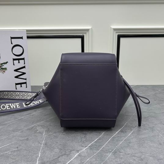 Loewe S33A 20.8x19.5x14.4cm ww (22)