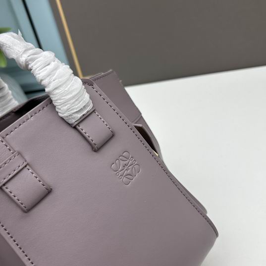 Loewe S33A 20.8x19.5x14.4cm ww (37)