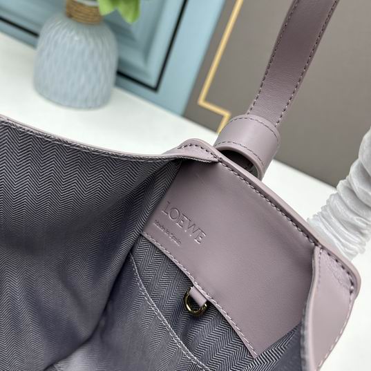 Loewe S33A 20.8x19.5x14.4cm ww (40)