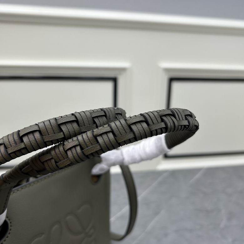 Loewe S652152 22x9x19.5cm ww (14)