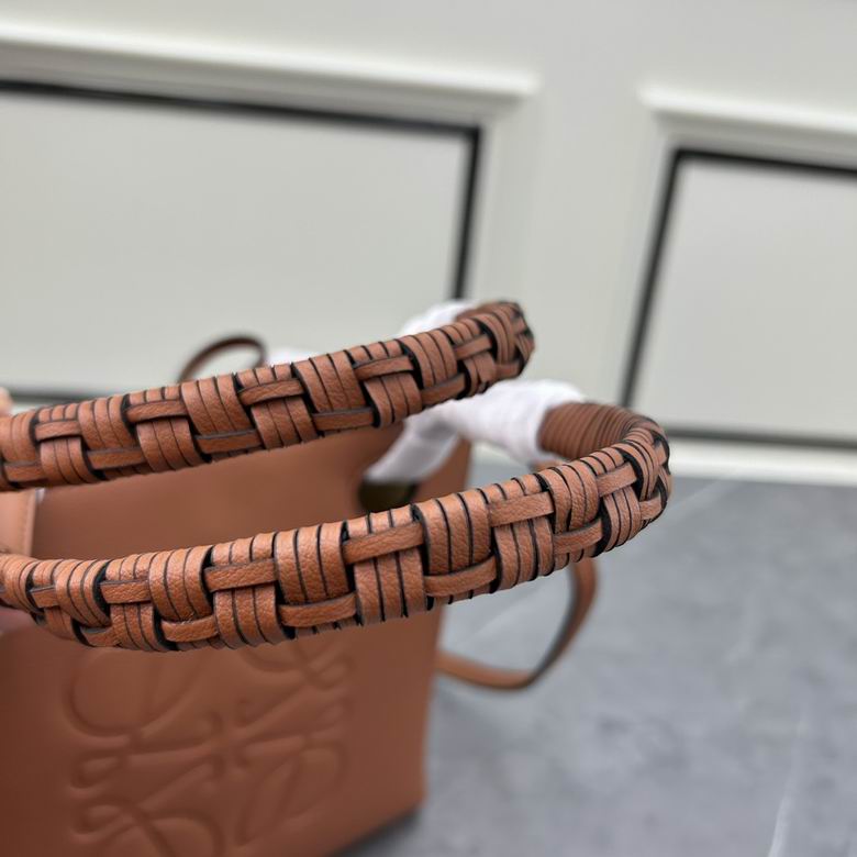 Loewe S652152 22x9x19.5cm ww (24)