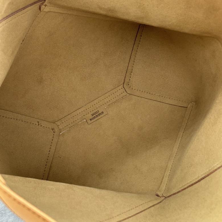 Loewe puzzle fold 25.5x14.5x31.5cm ww (8)