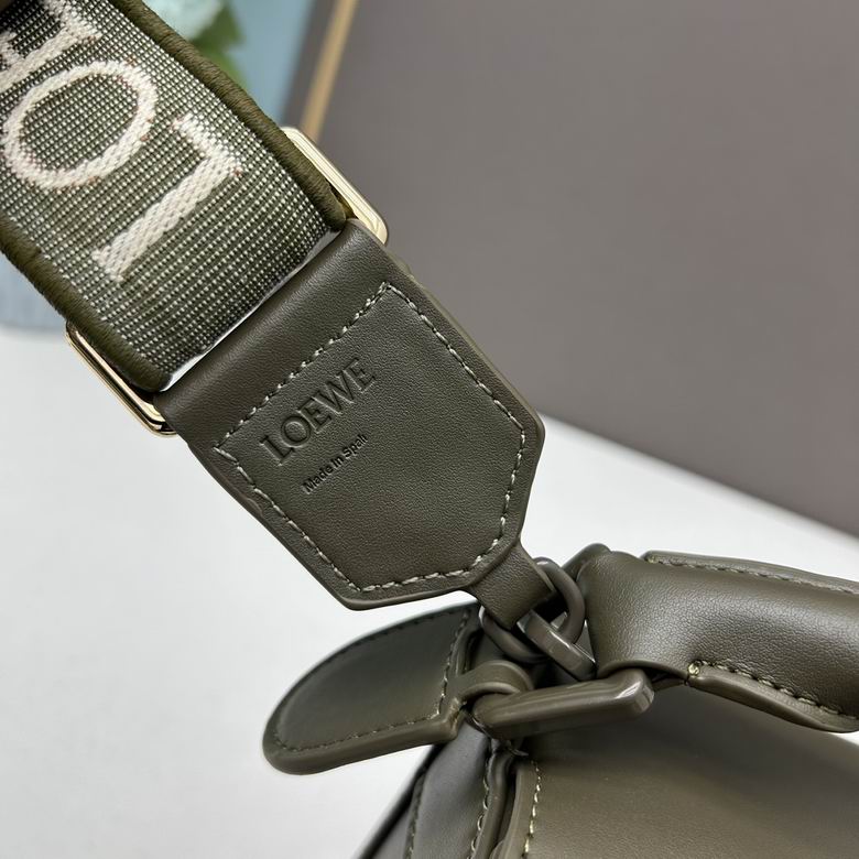 Loewe s26 24x16.5x10.5cm ww (30)