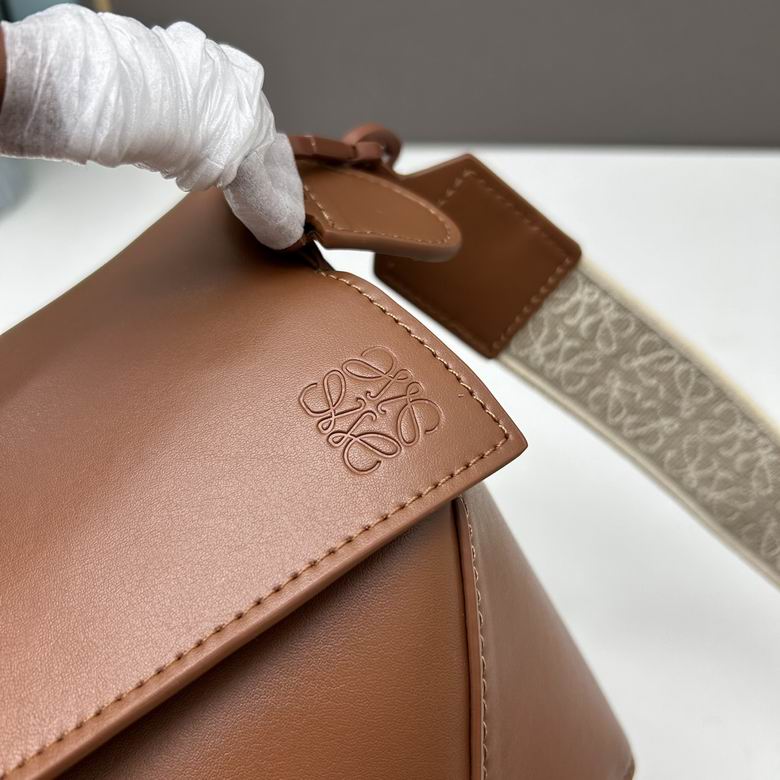 Loewe s26 24x16.5x10.5cm ww (36)