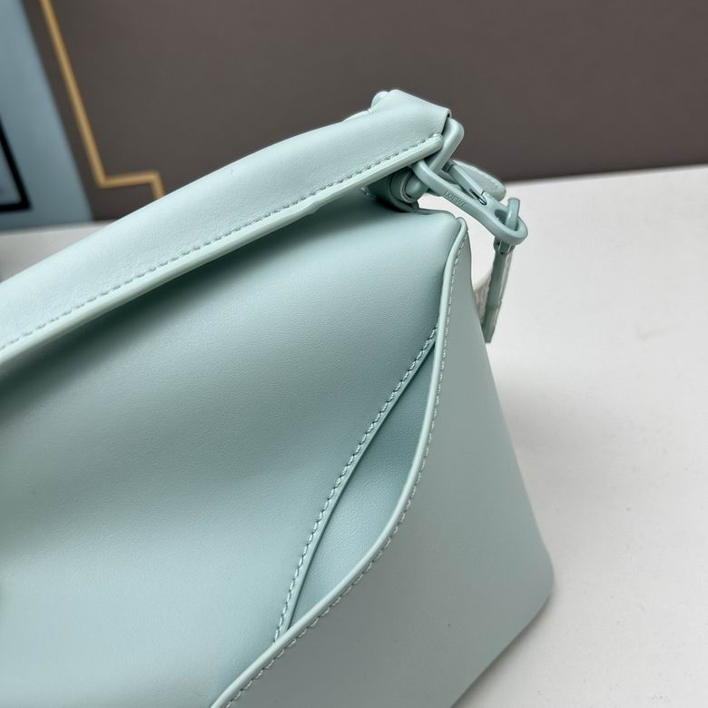 Loewe s26 24x16.5x10.5cm ww (5)