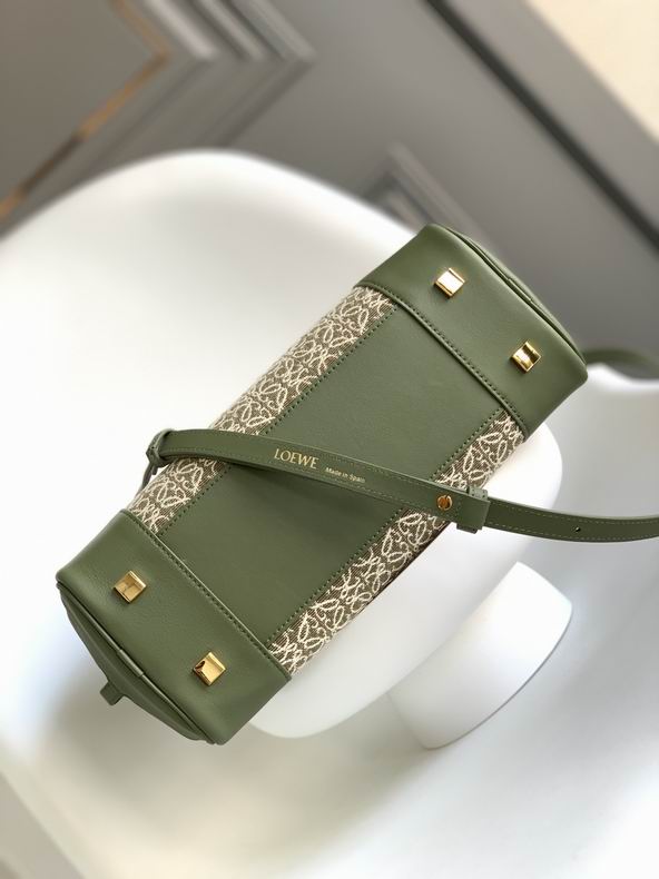 Lowe 28x18x11 19x18x11cm ss46 (14)