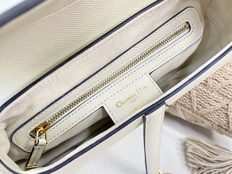 M0446 25X20X6cm YG 8 (9)