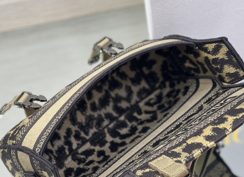 M1241 23X15X8cm XM 5 (9)