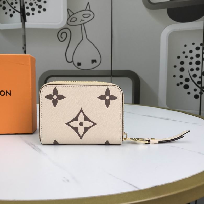 M80085 11X8.5X2cm XM 2