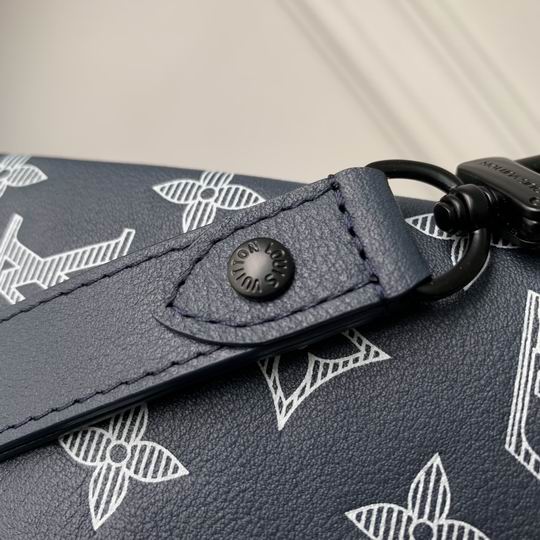 M81570 30x21.5x1cm gf1_7