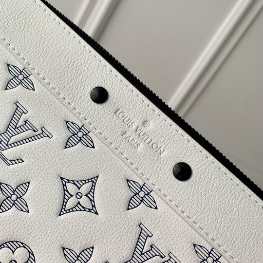 M81570 30x21.5x1cm gf2_8