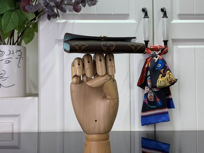 M82582 11X8X2.5cm YG 4