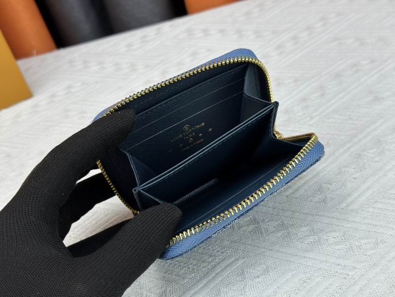 M82957 11X8.5X2cm XM 7