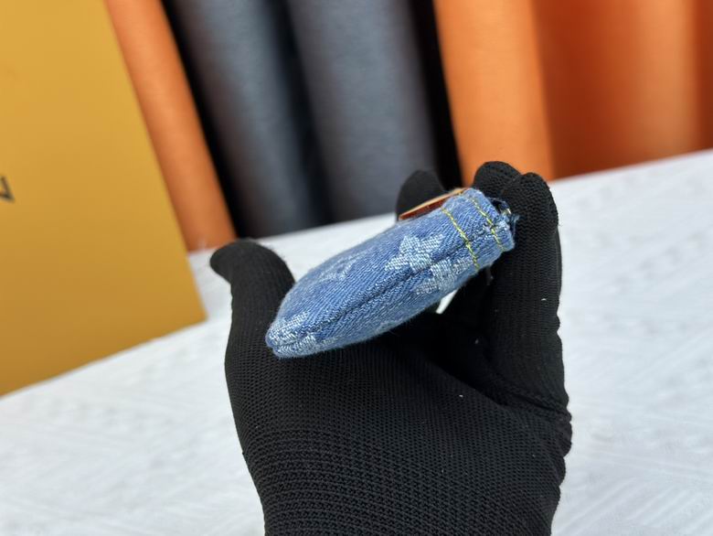 M82961 12X7X1.5cm XM 5