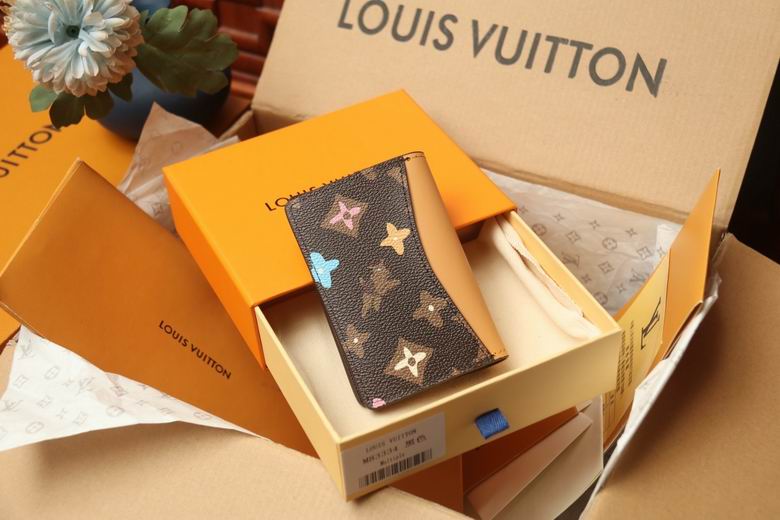 M83337 7.5X11.1X1cm XM 2