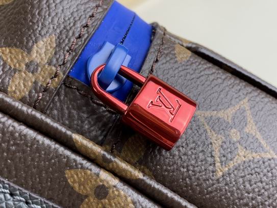 Messenger M43829 29.5x20x10.5cm gf1_4