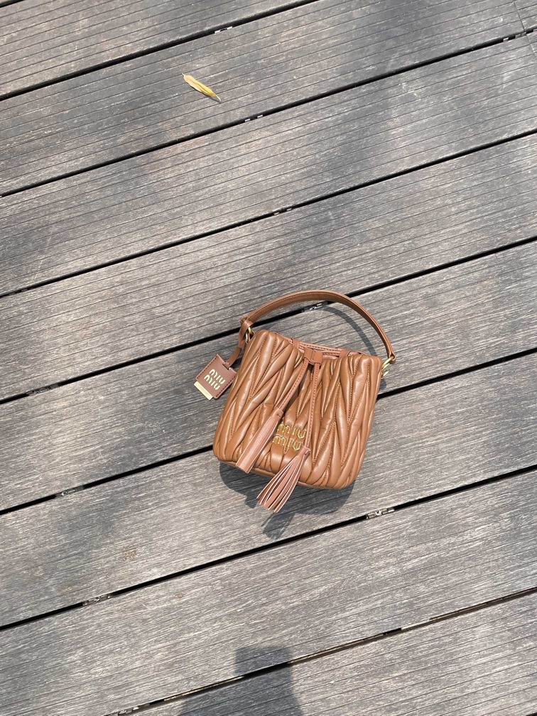 Miumiu 616021 17x15x10cm zy1_4