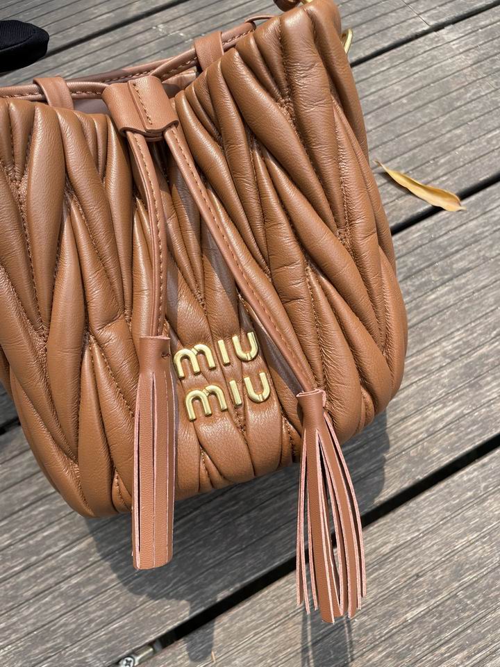 Miumiu 616021 17x15x10cm zy1_7