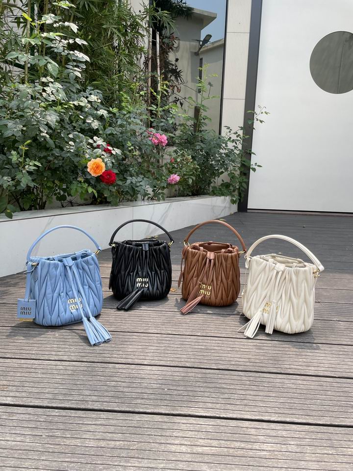 Miumiu 616021 17x15x10cm zy_1