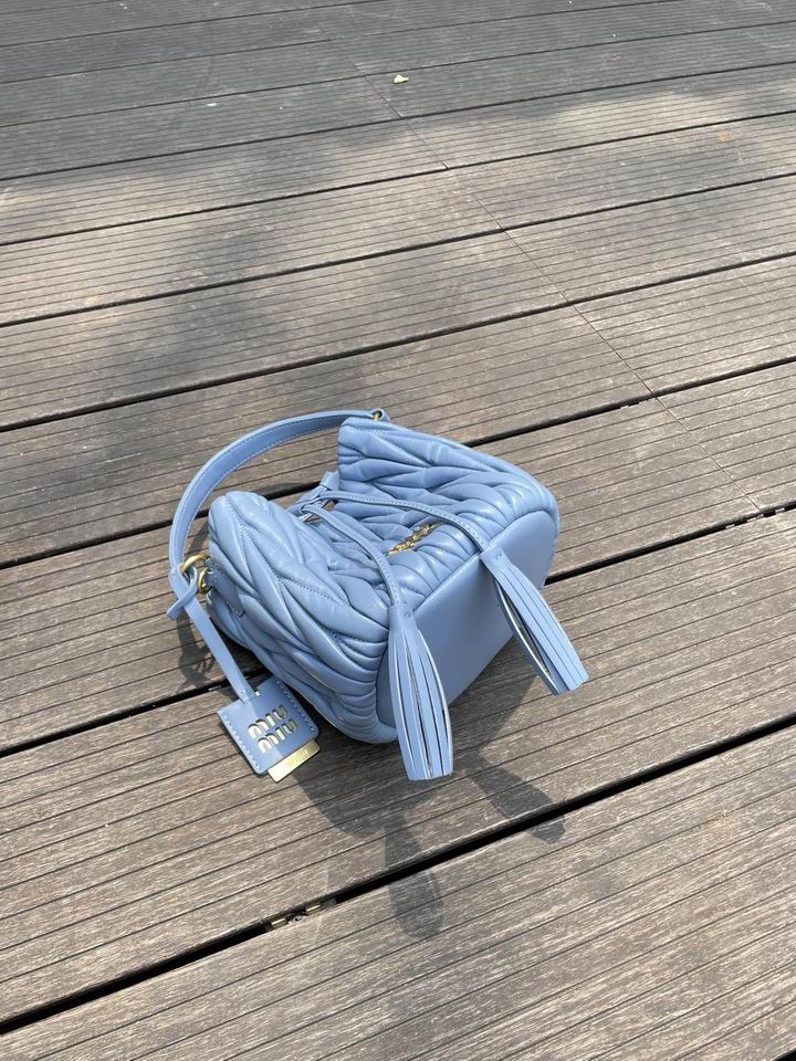 Miumiu 616021 17x15x10cm zy2_5