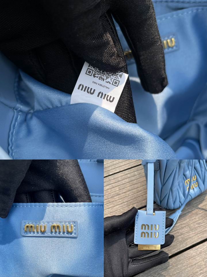 Miumiu 616021 17x15x10cm zy2_9