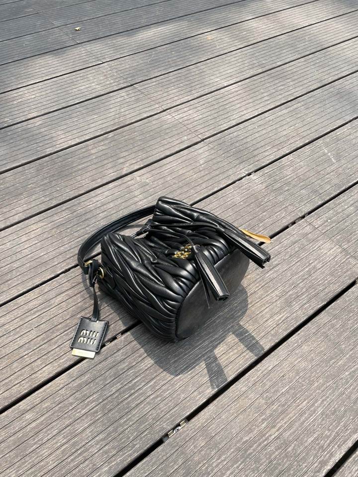 Miumiu 616021 17x15x10cm zy_5