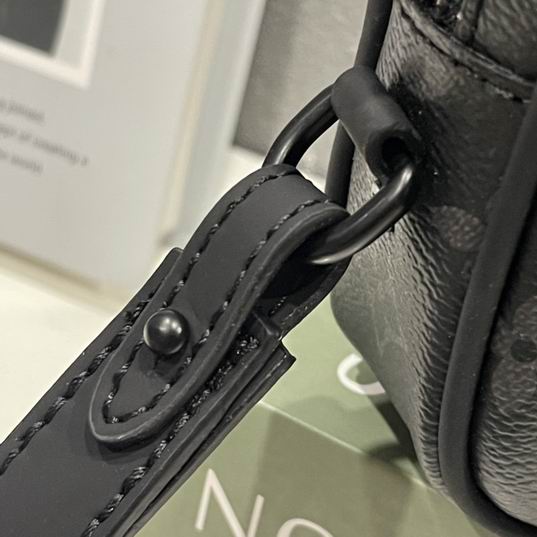 Monogram M68321 22x15x5cm zy1_5