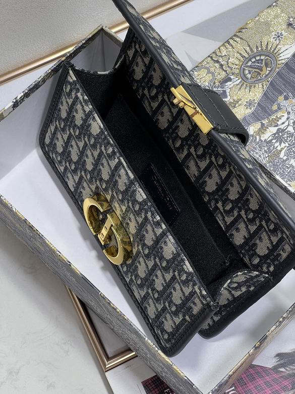 Montaigne 21.5cm 040504 YG 9