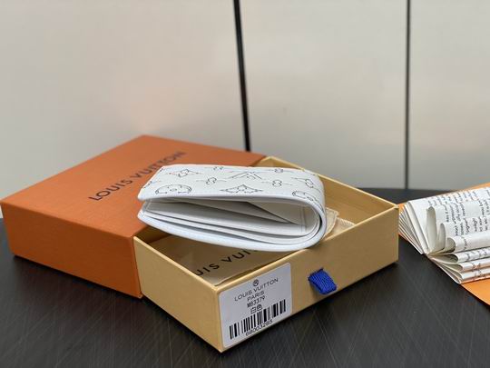 Multiple M83379 gf_4