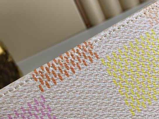 N40740 25x20x5.5cm gf1_4