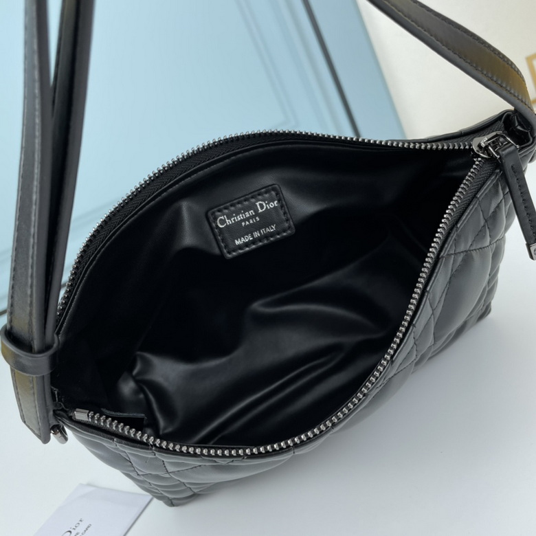 Nomad D6088 22X13X9.5cm YW (16)