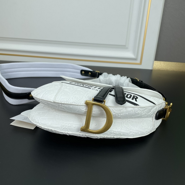 Oblique Saddle 0452 25cm YW (4)