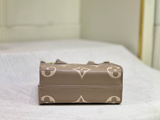 OnTheGo M46993链18x15x8.5cm ss2_5