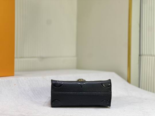 OnTheGo M46993链18x15x8.5cm ss_6