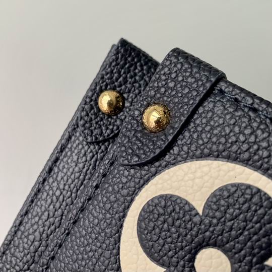 OnTheGo M47084 35x27x14cm gf_5