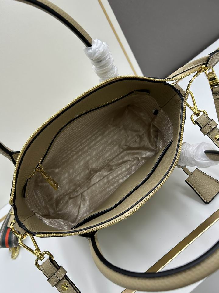 Prada 1BA157 31x23x14cm jj5_8