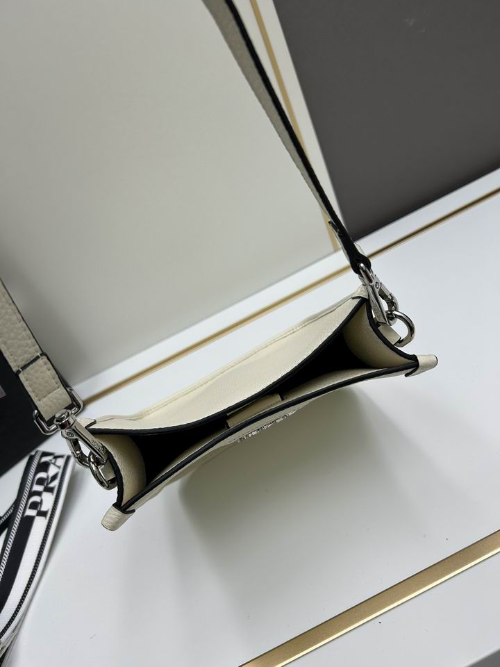 Prada 1BC073 20x19x6cm jj4_4