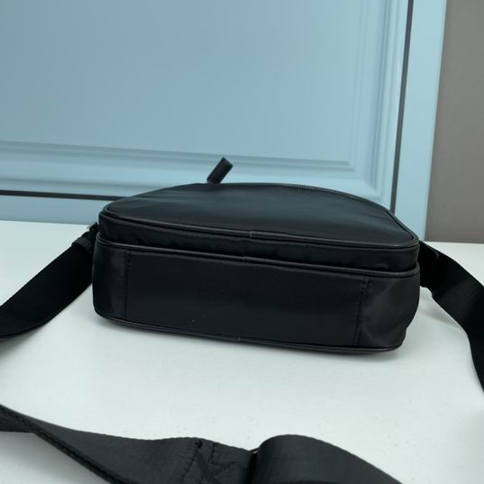 Prada 8922 25x27x8cm ww1_ (3)