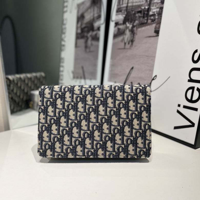 S5620 22X14.5X4.5cm CC 2