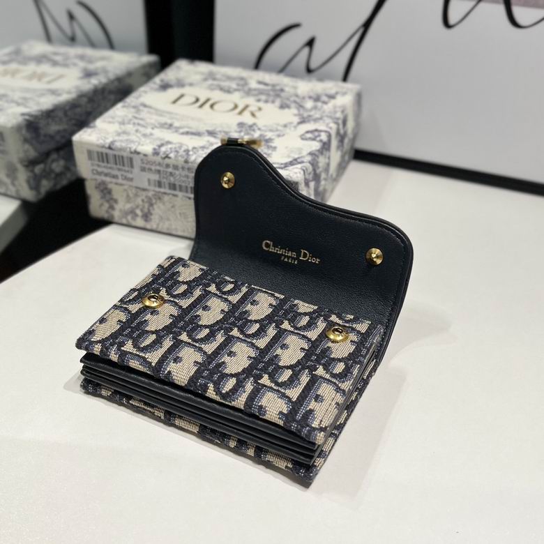 S5644 11X8.5X2.5cm CC 6